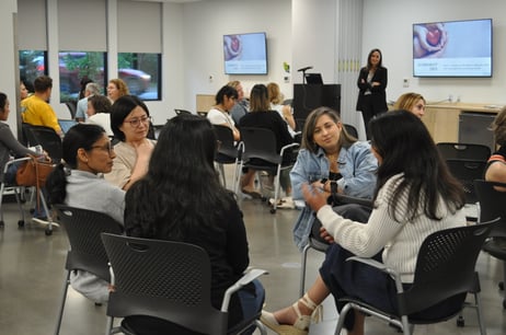 Parents gathered for a presentation hosted by PEPS on “Mindful Teens: Reducing Anxiety and Building Confidence in a Digital World,” led by Dr. Jennifer Tininenko.