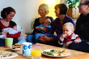 A bonn baby volunteer with her group.  