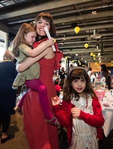 Jess L and daughters